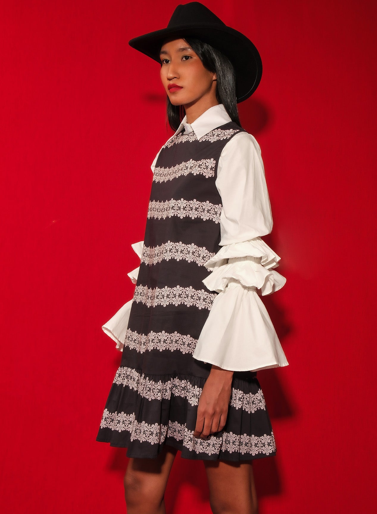 THE RIVER DRESS - 2 LINESMACRAME