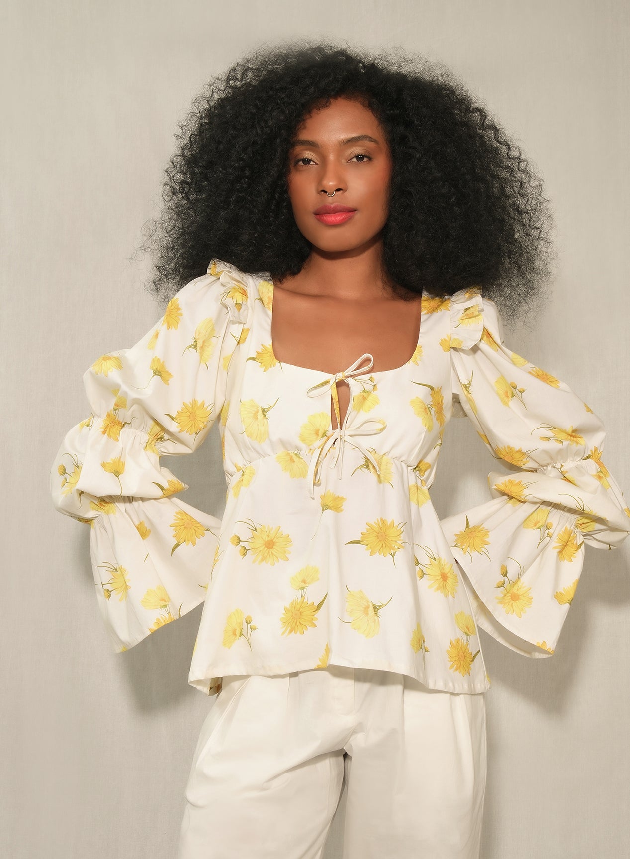 Women’s Puff Sleeve Poplin Top – Cielo (Maxi Daisy Print)