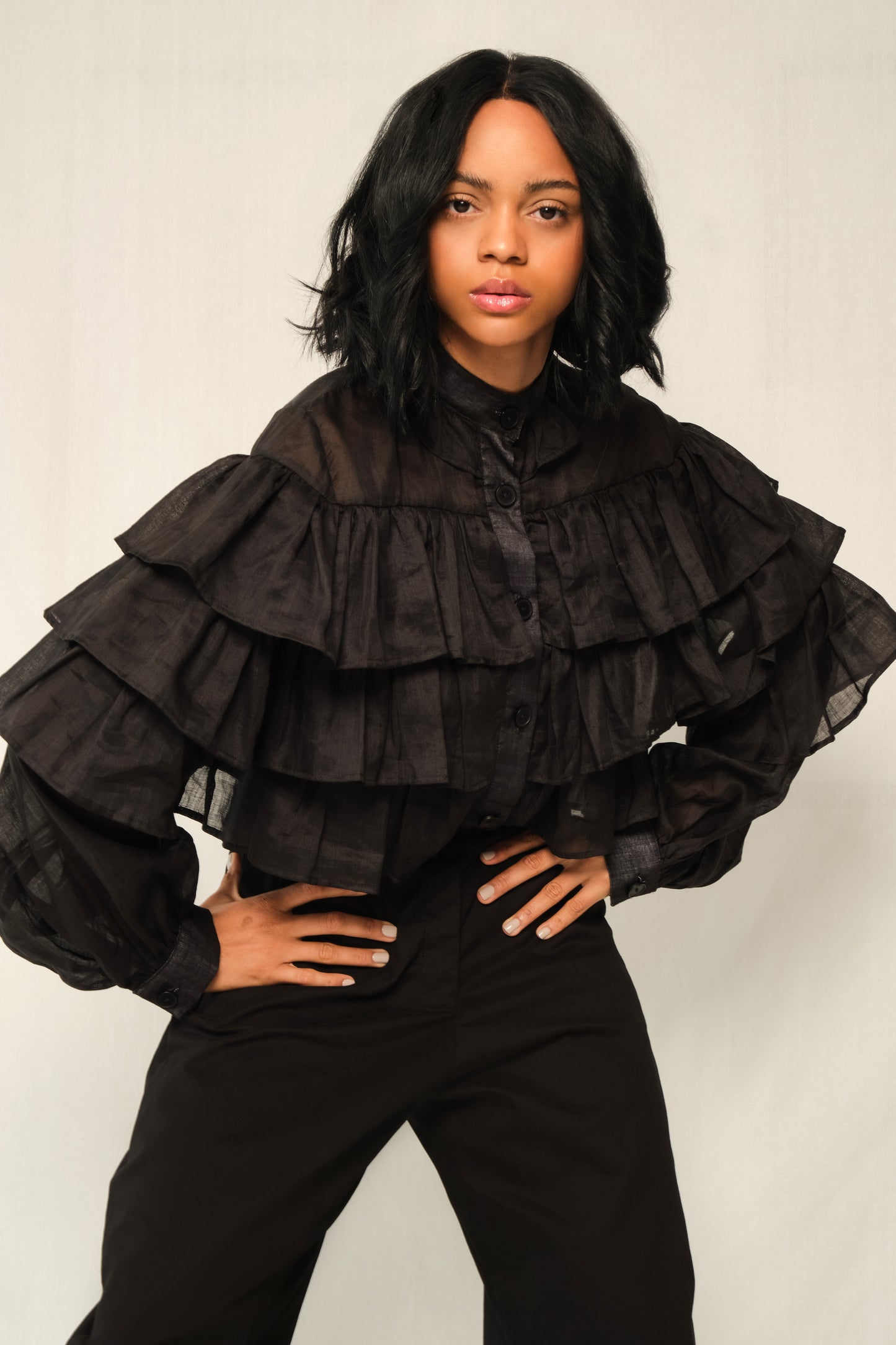 Quiet Power Ruffle Blouse – Light Linen in Black