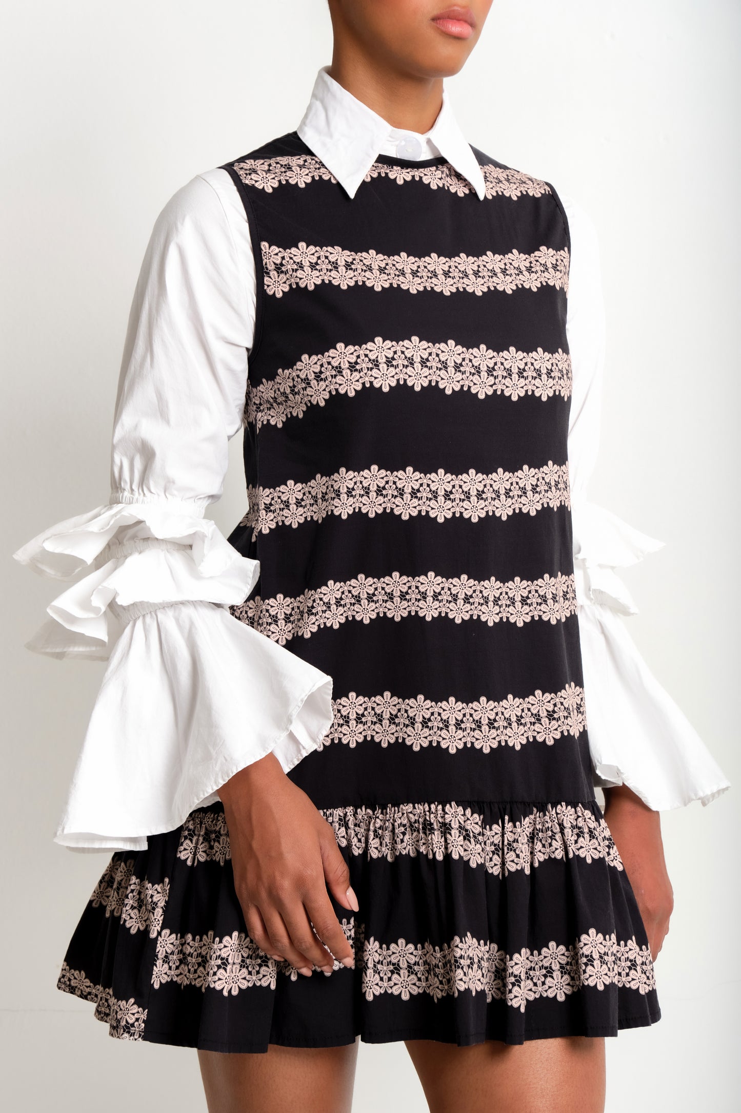 THE RIVER DRESS - 2 LINESMACRAME