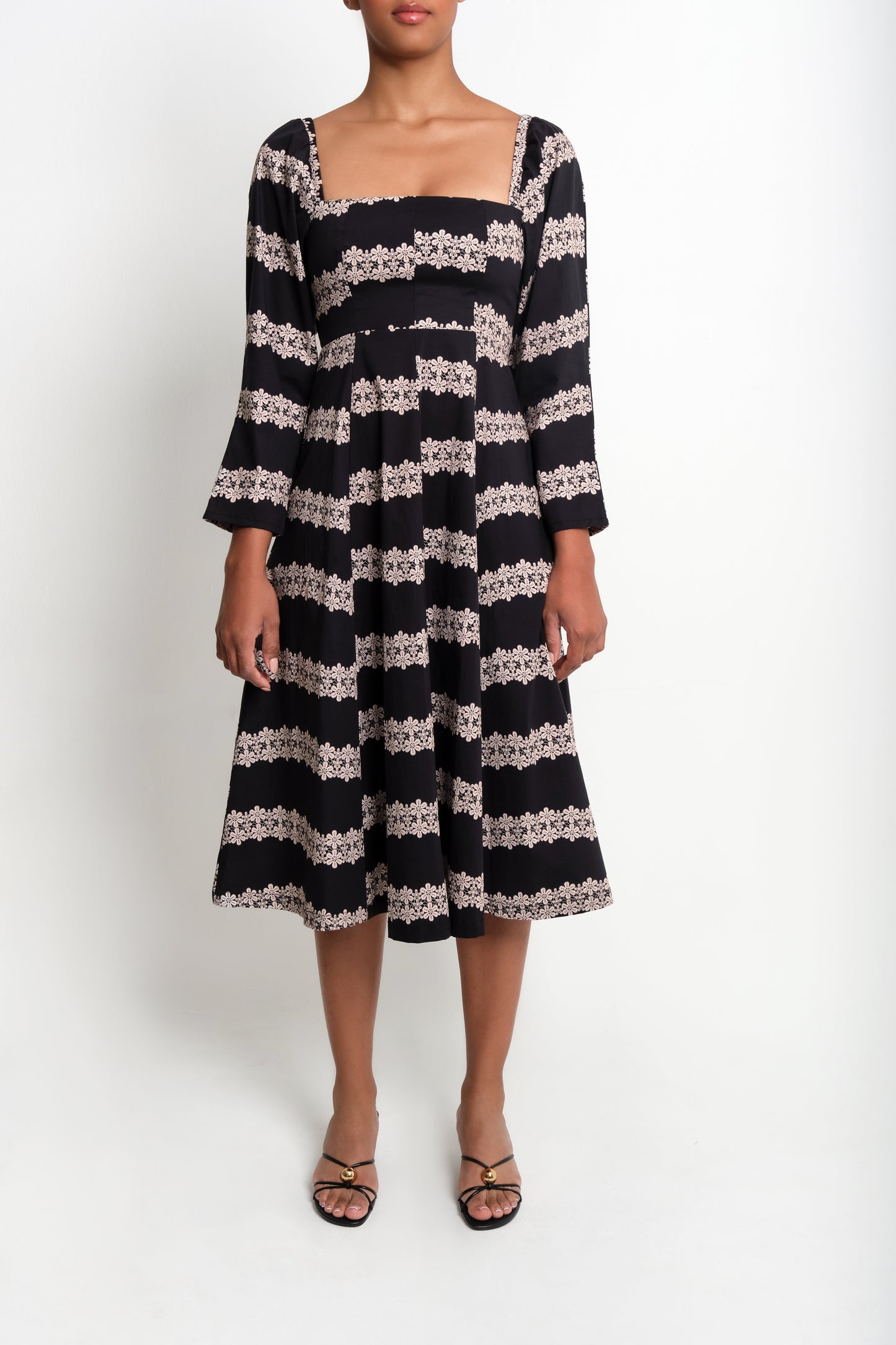 SQUARE DANCE DRESS - 2 LINES MACRAME