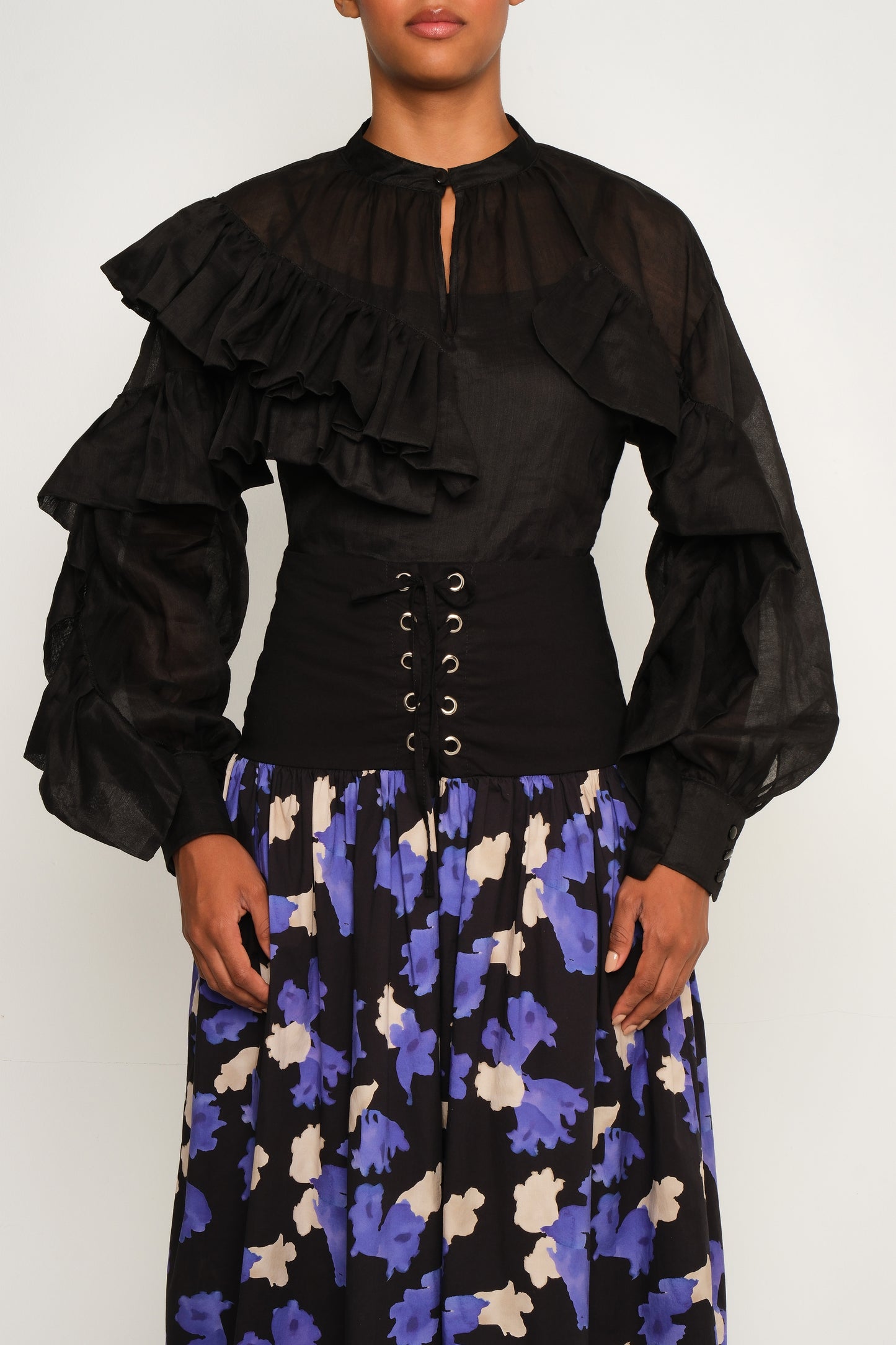 Chaos Petal High-Neck Ruffle Blouse – Lightweight Black Linen