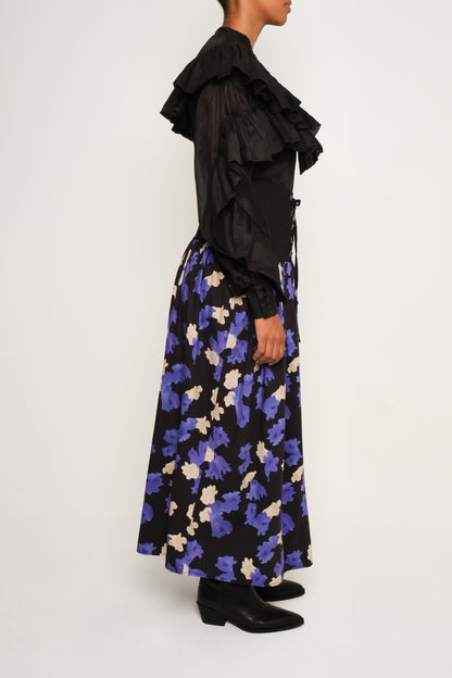 Chaos Petal High-Neck Ruffle Blouse – Lightweight Black Linen