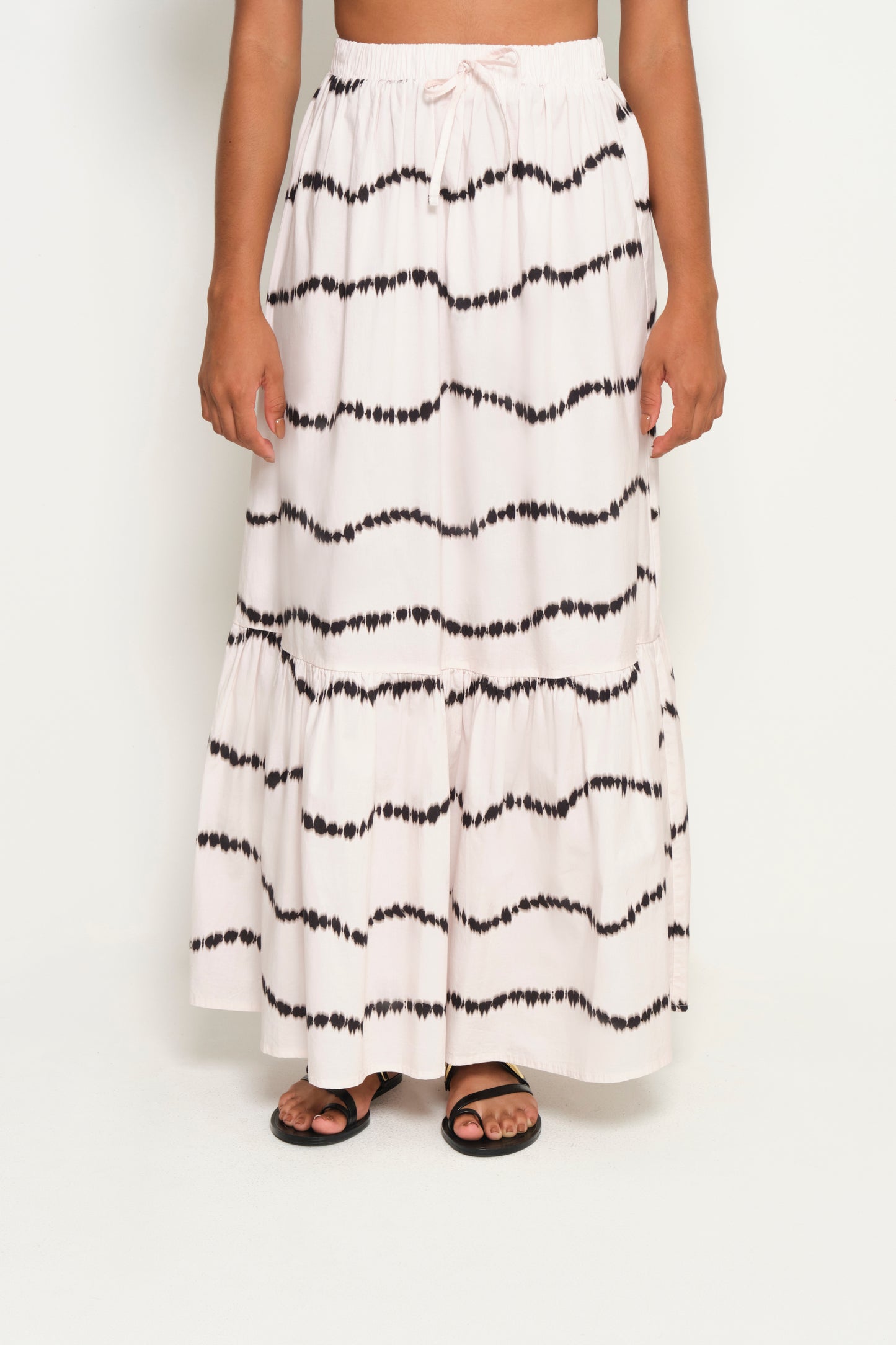 The Crustacean Skirt - Beige Waves