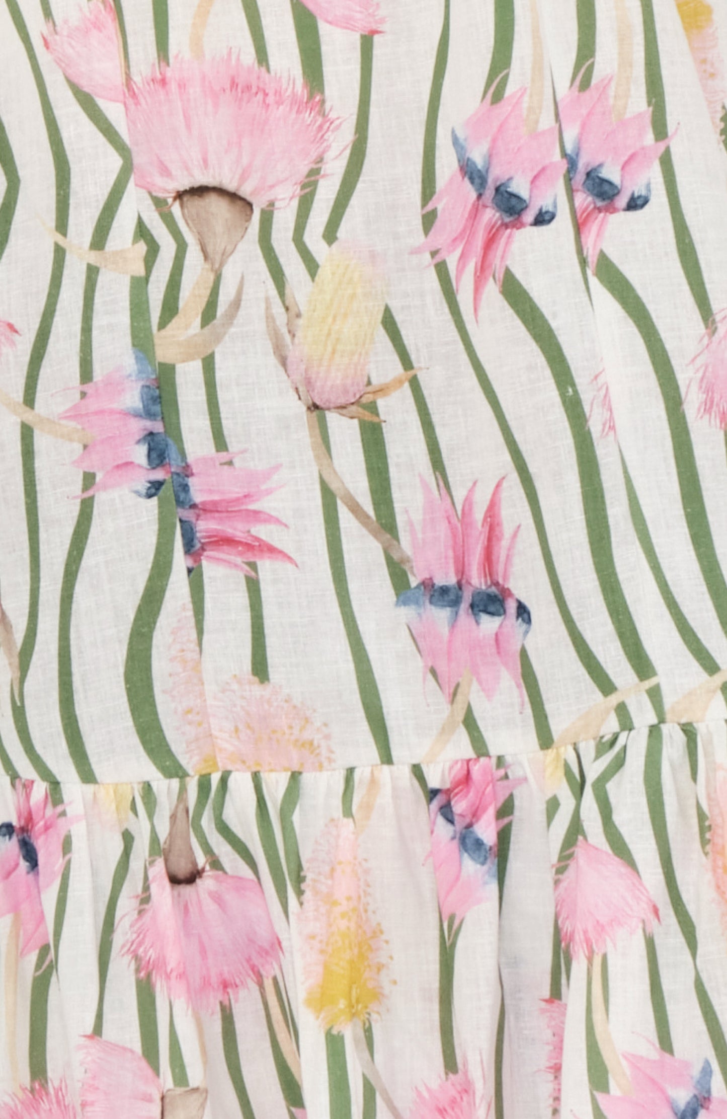 El vestido australiano Halter de lino con estampado Aussie Desert Flowers