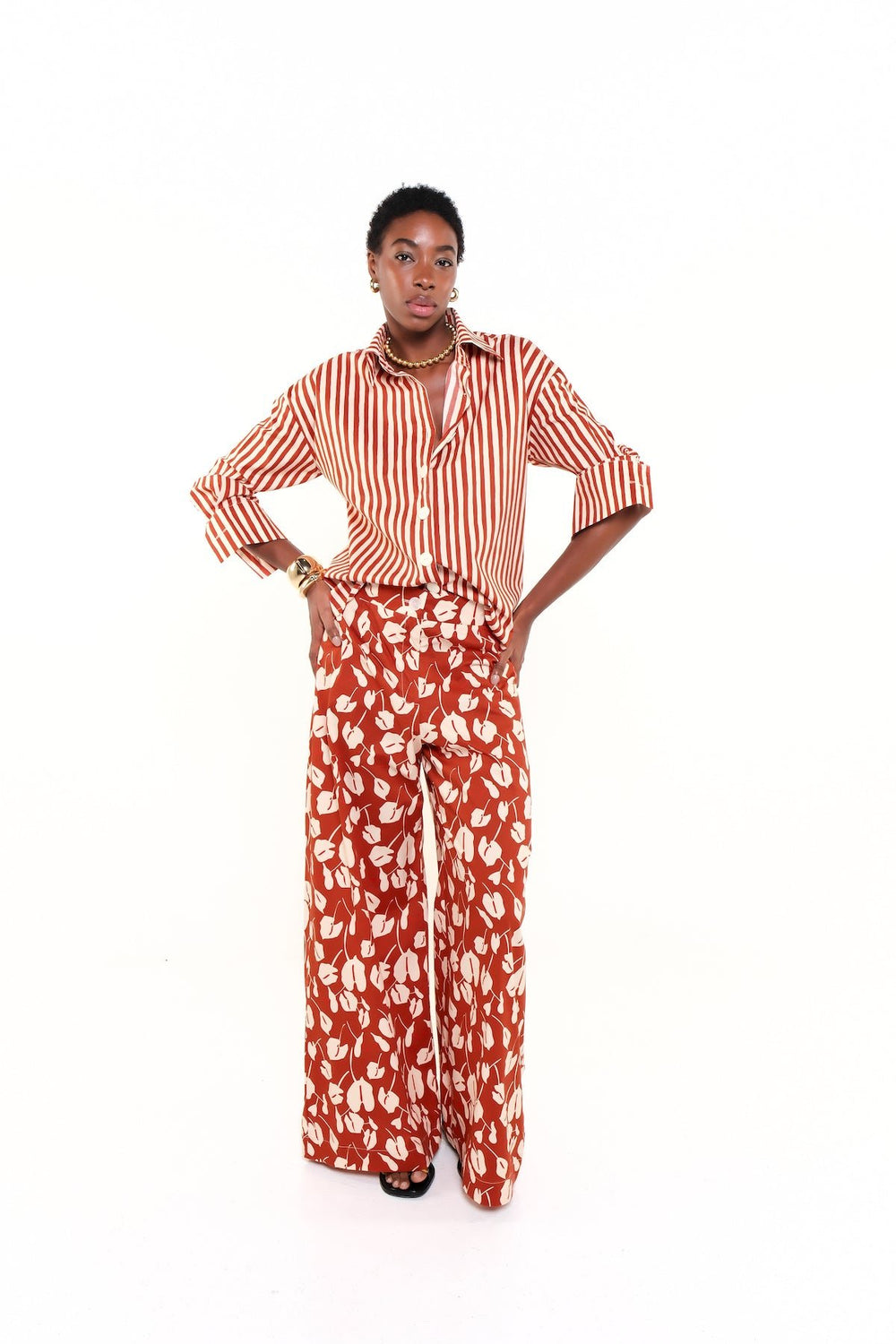 MICHELLE PANTS - BEIGE BRAVE FLORA - Lulo Project